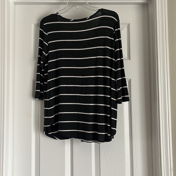 Emory Park blouse from StitchFix size L - Picture 2 of 2
